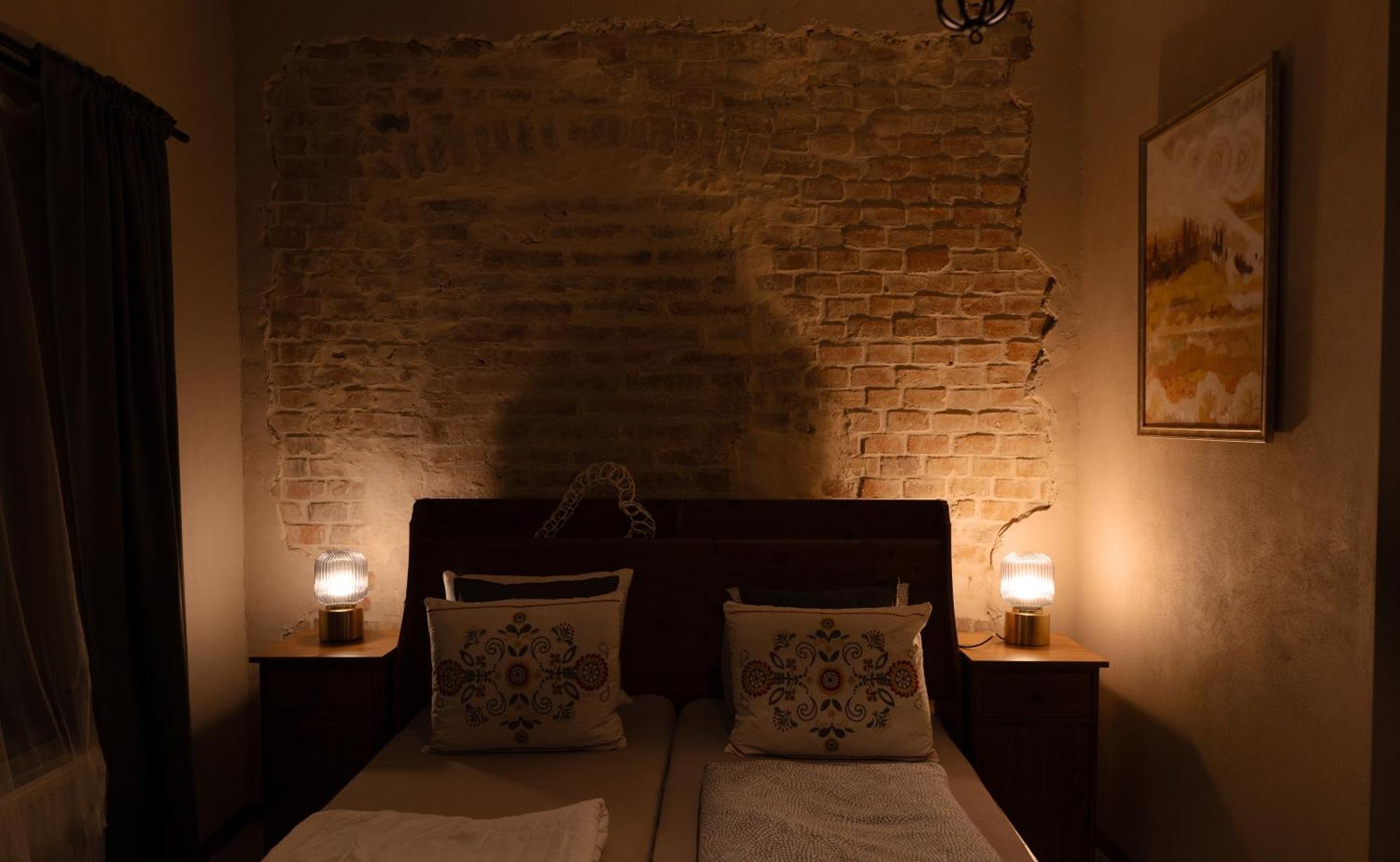 Chodzież Uroczysko Olesnica Bed & Breakfast エクステリア 写真